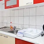 With Parking Space Grebastica, - 24046 Apartman Šibenik