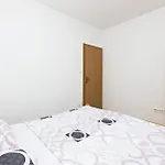 With Parking Space Grebastica, - 24046 Apartman Šibenik