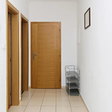 Apartman With Parking Space Grebastica, - 24046