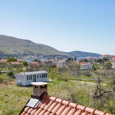 Apartman With Parking Space Grebastica, - 24046 Sibenik