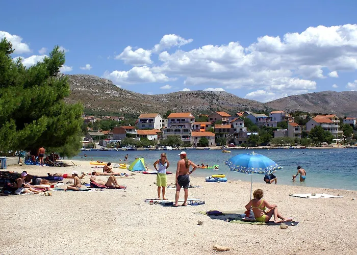 With Parking Space Grebastica, - 24046 *