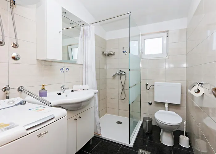 Apartman With Parking Space Grebastica, - 24046